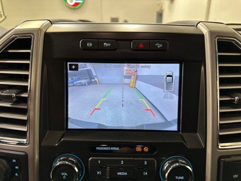 Used 2017 Ford F250 Lariat w/ Chrome Package image 25