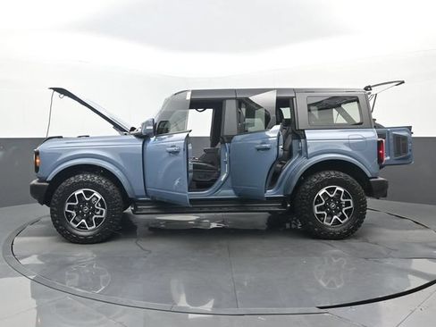 Used 2025 Ford Bronco Outer Banks AWD/4WD image 32