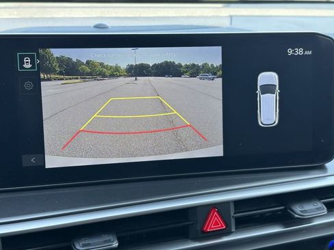 Used 2024 Kia Sorento S w/ Panoramic Sunroof Package FWD image 31