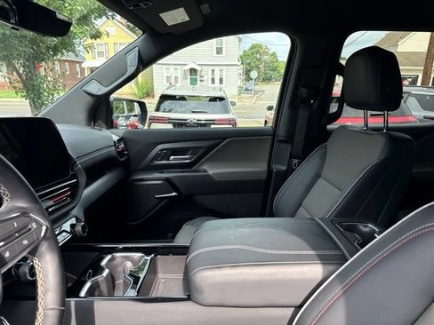 Used 2026 Chevrolet Silverado EV Trail Boss AWD/4WD image 21