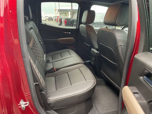 Used 2024 GMC Canyon Denali AWD/4WD image 34