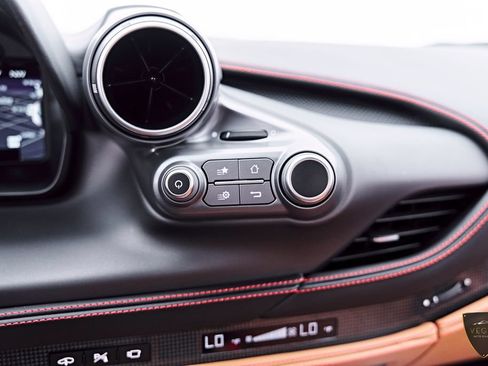 Used 2022 Ferrari F8 Tributo RWD image 80