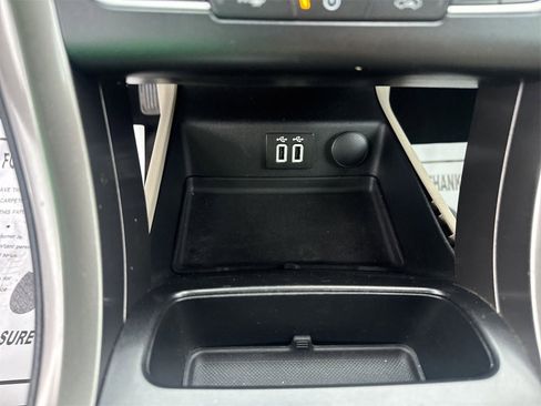 Used 2019 Ford Fusion SEL image 43