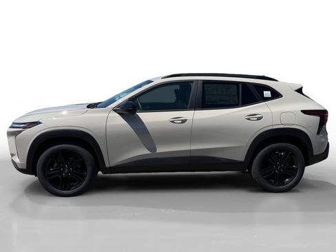New 2026 Chevrolet Trax ACTIV FWD image 2