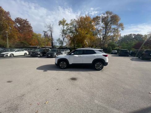 Used 2025 Chevrolet TrailBlazer LT image 12