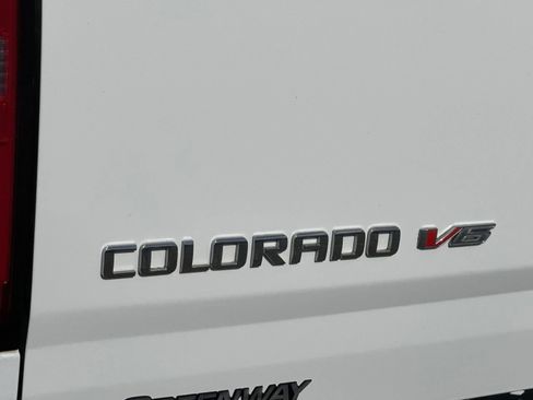 Used 2017 Chevrolet Colorado W/T w/ WT Convenience Package image 9