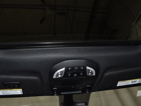 New 2026 Chrysler Pacifica Select w/ S Appearance Package image 20