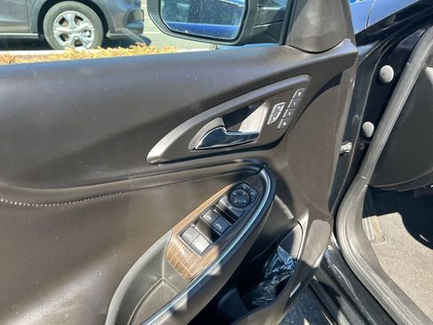 Used 2024 Chevrolet Malibu LT image 15