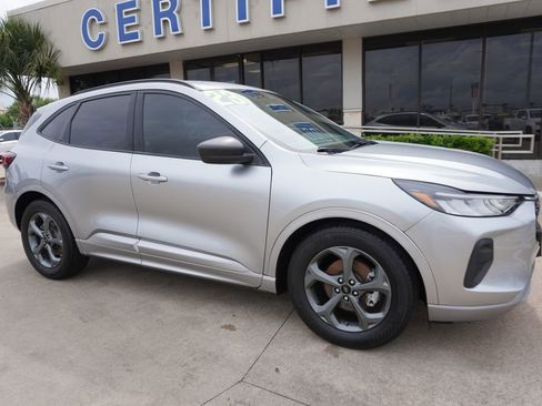 Used 2023 Ford Escape ST-Line w/ Tech Pack #1 FWD image 1