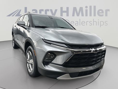 New 2026 Chevrolet Blazer LT w/ Sound & Technology Package AWD/4WD image 16