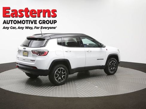 Used 2024 Jeep Compass Trailhawk AWD/4WD image 41