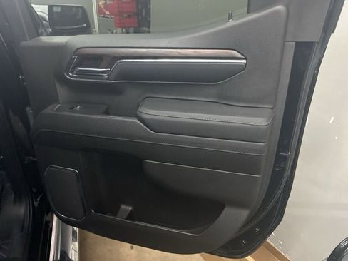 Used 2023 GMC Sierra 1500 SLT w/ SLT Premium Package AWD/4WD image 19