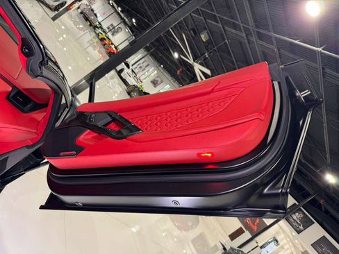 Used 2018 Lamborghini Aventador S image 47