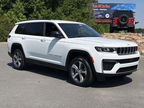 New 2026 Jeep Grand Cherokee L Limited AWD/4WD image 12