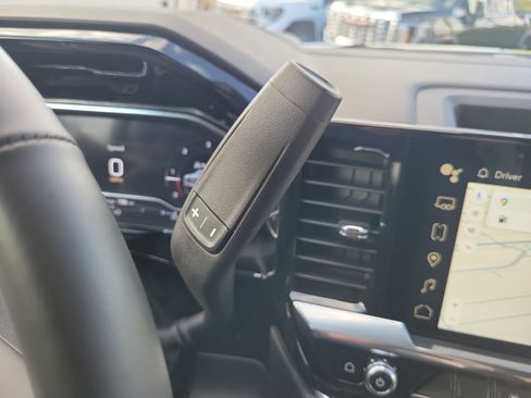 Used 2024 GMC Sierra 1500 Elevation image 21