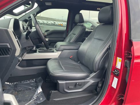 Used 2022 Ford F250 Lariat w/ Black Appearance Package image 14