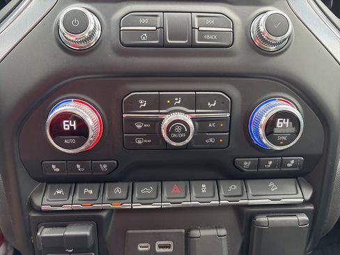 Used 2020 GMC Sierra 1500 SLT w/ SLT Premium Plus Package AWD/4WD image 71