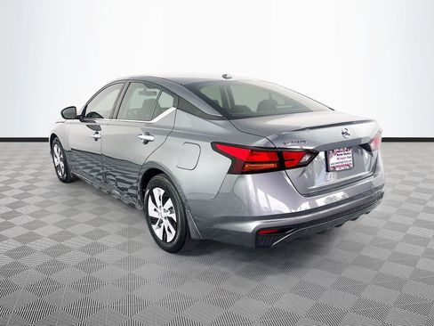 Used 2019 Nissan Altima 2.5 S FWD image 5