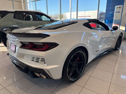 New 2025 Chevrolet Corvette E-Ray image 6