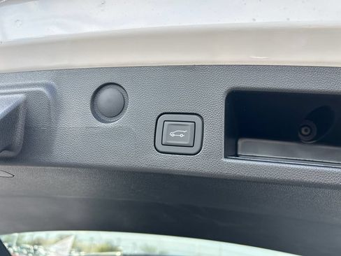 New 2026 GMC Terrain Elevation w/ Elevation Premium Package AWD/4WD image 35