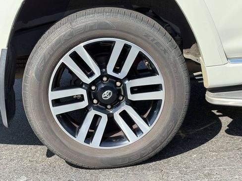 Used 2019 Toyota 4Runner Limited AWD/4WD image 9