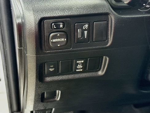 Used 2018 Toyota 4Runner TRD Off-Road Premium w/ Convenience Package AWD/4WD image 10