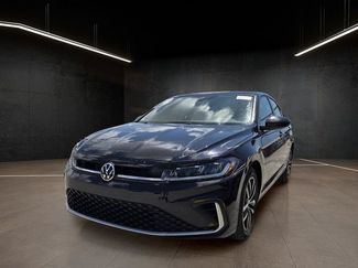 Used 2025 Volkswagen Jetta SE FWD video 1