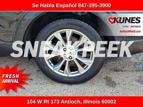 Used 2020 Ford Explorer XLT w/ Equipment Group 202A AWD/4WD image 17