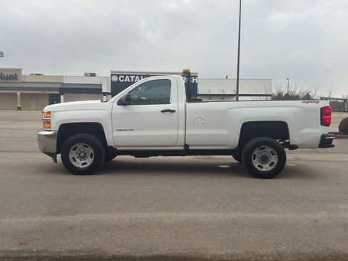 Used 2018 Chevrolet Silverado 2500 W/T w/ WT Convenience Package image 7