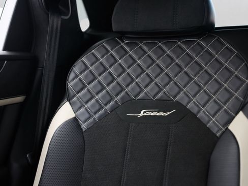 Used 2021 Bentley Bentayga Speed AWD/4WD image 38
