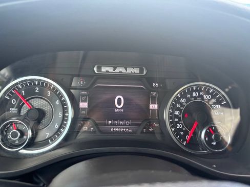 Used 2024 RAM 1500 Laramie AWD/4WD image 23