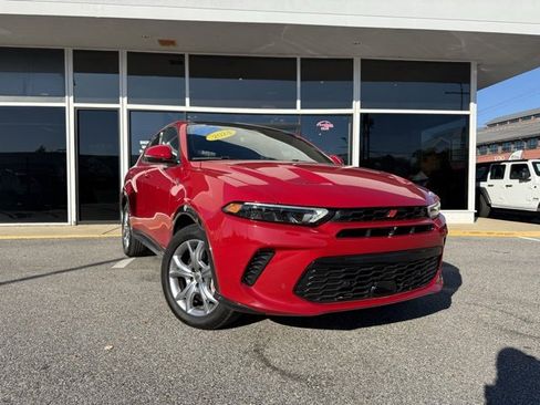 Used 2024 Dodge Hornet R/T Plus w/ Tech Pack Plus w/o Parking image 2