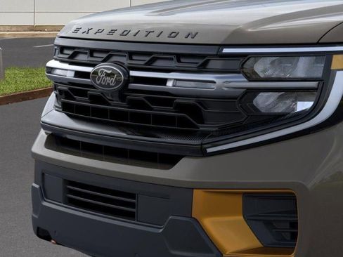 New 2026 Ford Expedition Tremor image 17