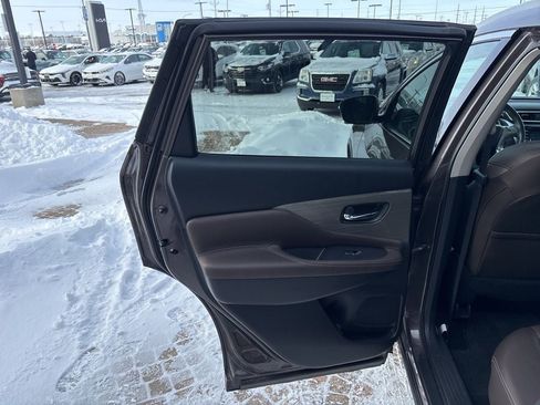 Used 2018 Nissan Murano SL w/ Moonroof Package image 25