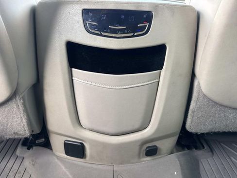 Used 2019 Cadillac Escalade Luxury AWD/4WD image 20