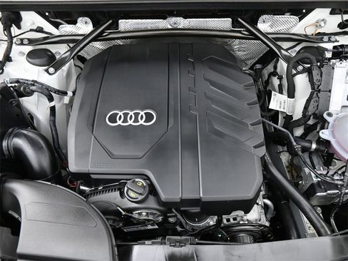 Used 2024 Audi Q5 2.0T Premium w/ Convenience Package image 20