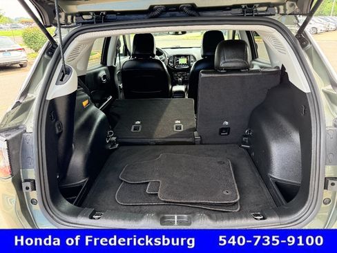 Used 2018 Jeep Compass Limited w/ Navigation Group AWD/4WD image 16