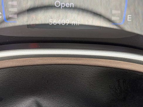 Used 2017 Chrysler Pacifica Touring-L w/ Tire & Wheel Group FWD image 25
