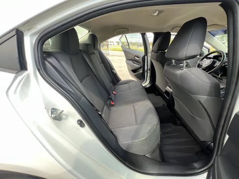 Used 2021 Toyota Corolla LE FWD image 22