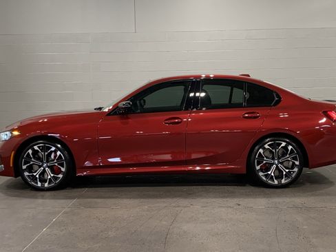 Used 2025 BMW 330i Sedan w/ M Sport Package image 5
