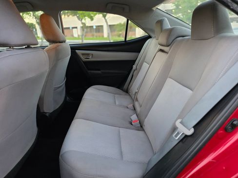 Used 2016 Toyota Corolla LE FWD image 12