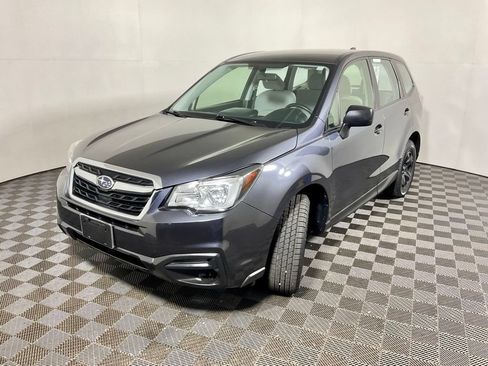 Used 2018 Subaru Forester 2.5i AWD/4WD image 9