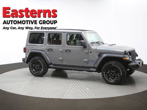 Used 2023 Jeep Wrangler Unlimited w/ Sun & Screen Package image 54