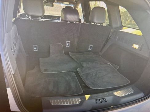 Used 2024 Lincoln Nautilus Reserve w/ Equipment Group 202A image 5