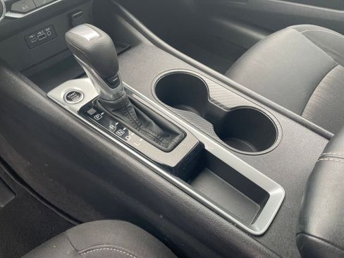 Used 2025 Nissan Altima 2.5 SV image 36