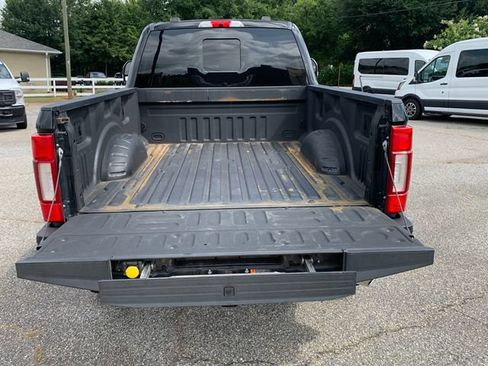 Used 2022 Ford F250 Platinum w/ FX4 Off-Road Package AWD/4WD image 9