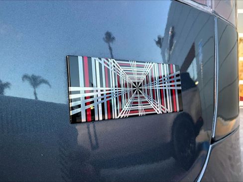 Used 2021 Tesla Model S Plaid image 8