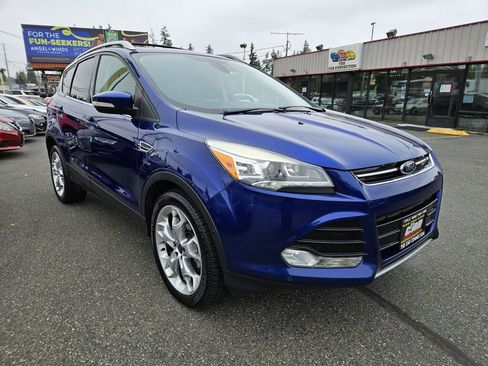 Used 2015 Ford Escape Titanium w/ Equipment Group 301A AWD/4WD image 3