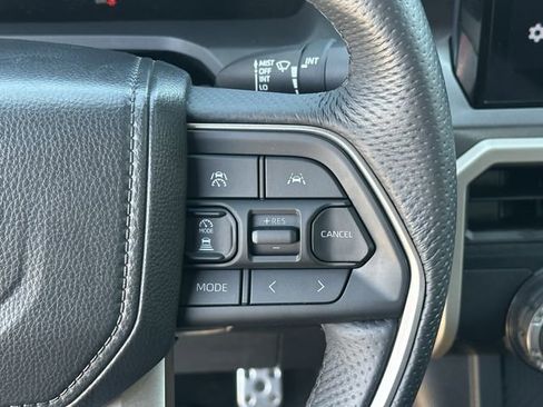 Used 2025 Toyota Tacoma TRD Sport AWD/4WD image 15