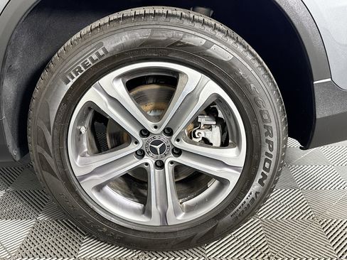 Used 2019 Mercedes-Benz GLC 350e 4MATIC w/ Driver Assistance Package image 35